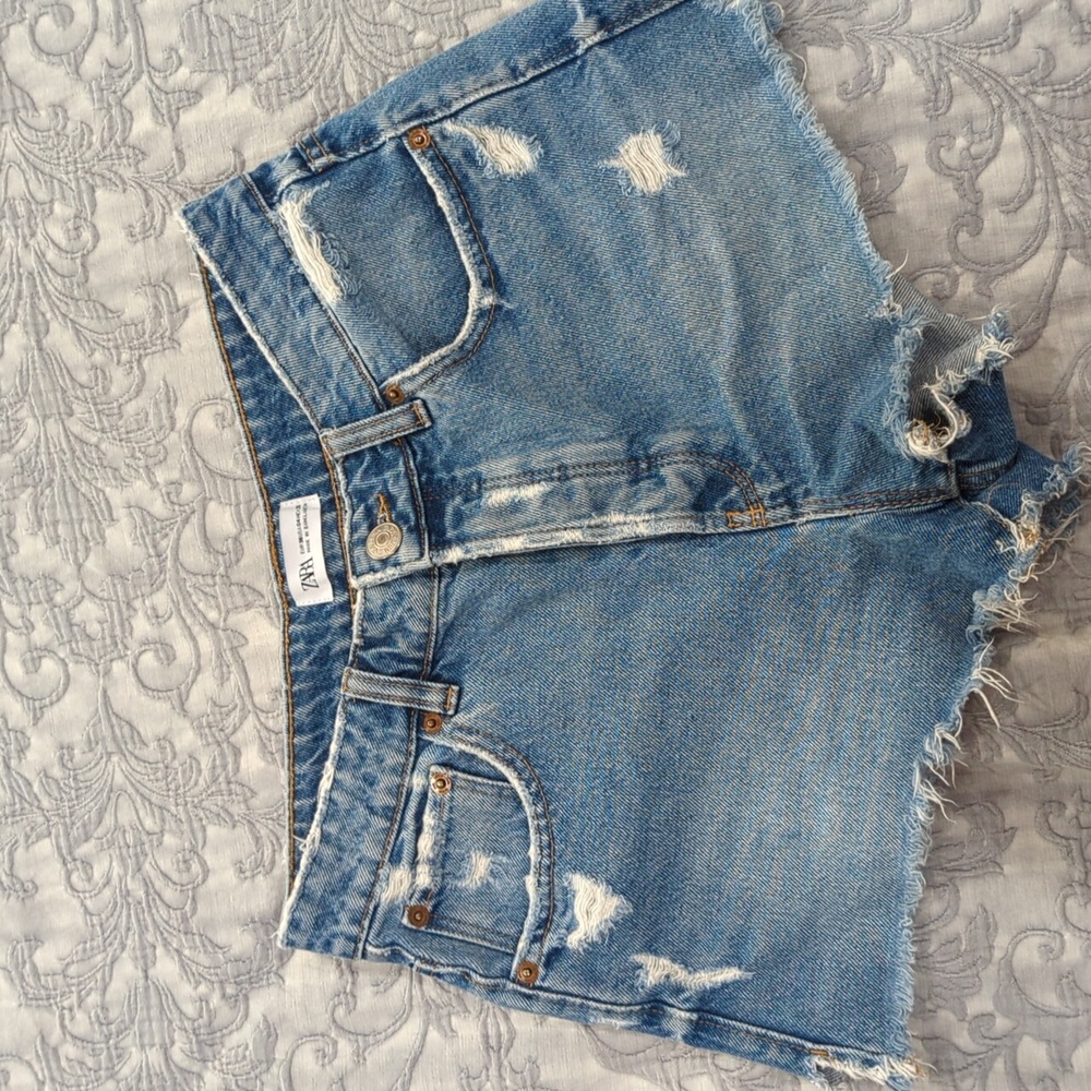 Zara Cut Off Denim Jean Shorts Size 4